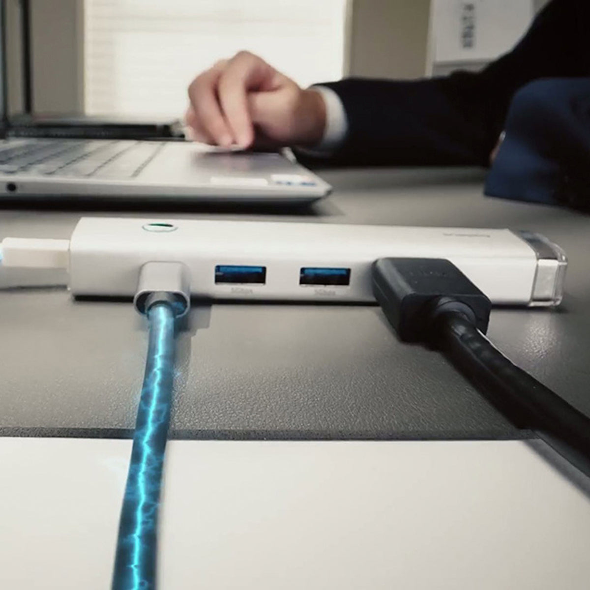 Baseus 5-in-1 USB-C Hub – HDMI 4K, Ethernet, USB-A (Color Plate Series)