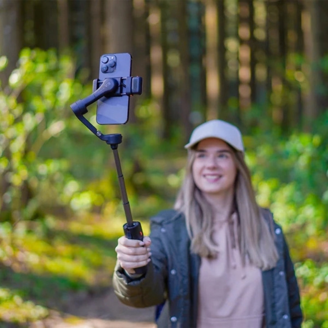 Hohem iSteady V3 3-Axis Smartphone Gimbal with Magnetic AI Tracker, Fill Light & Extension Rod