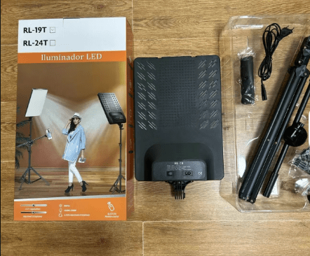 RL - 19T Tripod Ring Light & RL - 24T Portable Live Beauty Camera Light Set - Saif Al Najmi KwLED LightSaif Al Najmi KwSaif Al Najmi KwRL - 19T Tripod Ring Light & RL - 24T Portable Live Beauty Camera Light Set