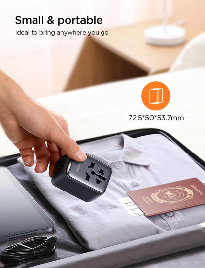 محول سفر عالمي Joyroom بقوة 17 واط مع منافذ USB - أسود (JR-TCW01) 