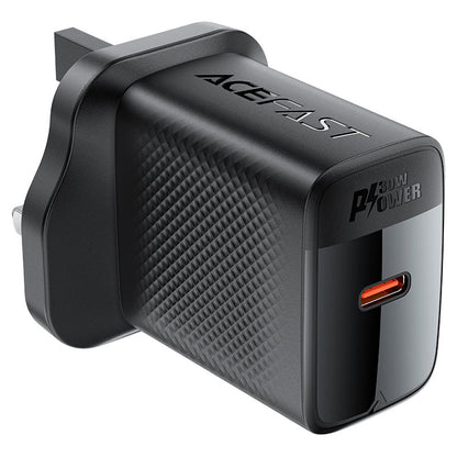 شاحن حائط سريع الشحن من Acefast A103 GaN - 30 واط PD، 1 × USB-C (قابس المملكة المتحدة) 
