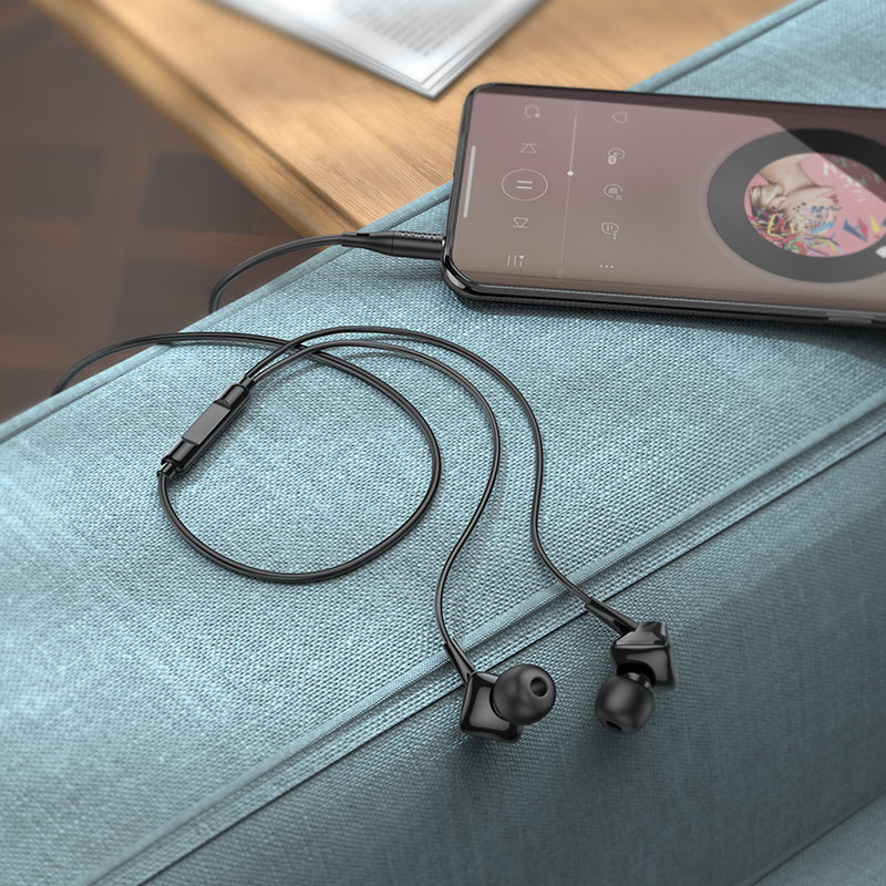 M113 Clear universal digital earphones with microphone AUX - black - Saif Al Najmi Kw