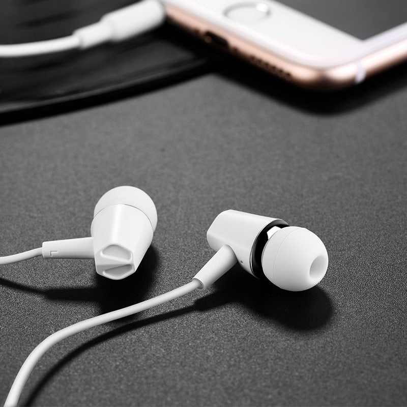 M34 honor music universal earphones with microphone - white - Saif Al Najmi Kw